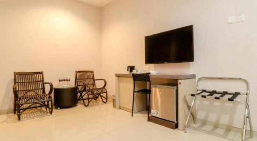 Lovina Inn Hotel Batam Nagoya Exterior photo