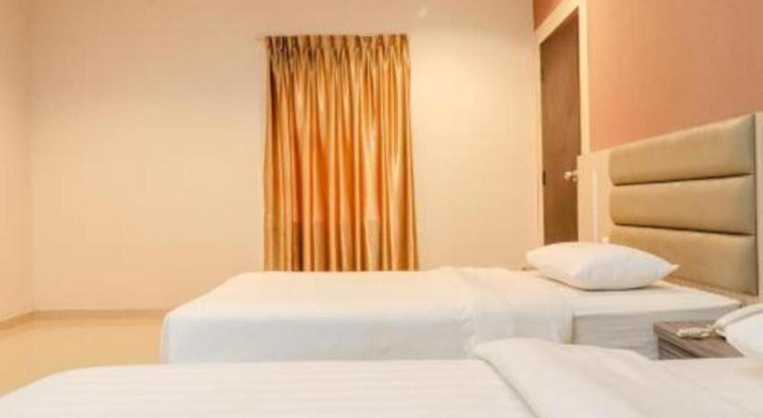 Lovina Inn Hotel Batam Nagoya Exterior photo