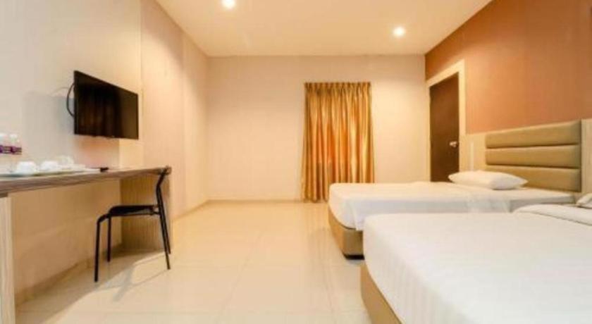 Lovina Inn Hotel Batam Nagoya Exterior photo